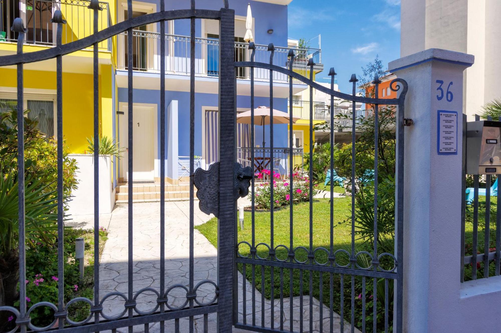 Residence Amarein Каорле Экстерьер фото