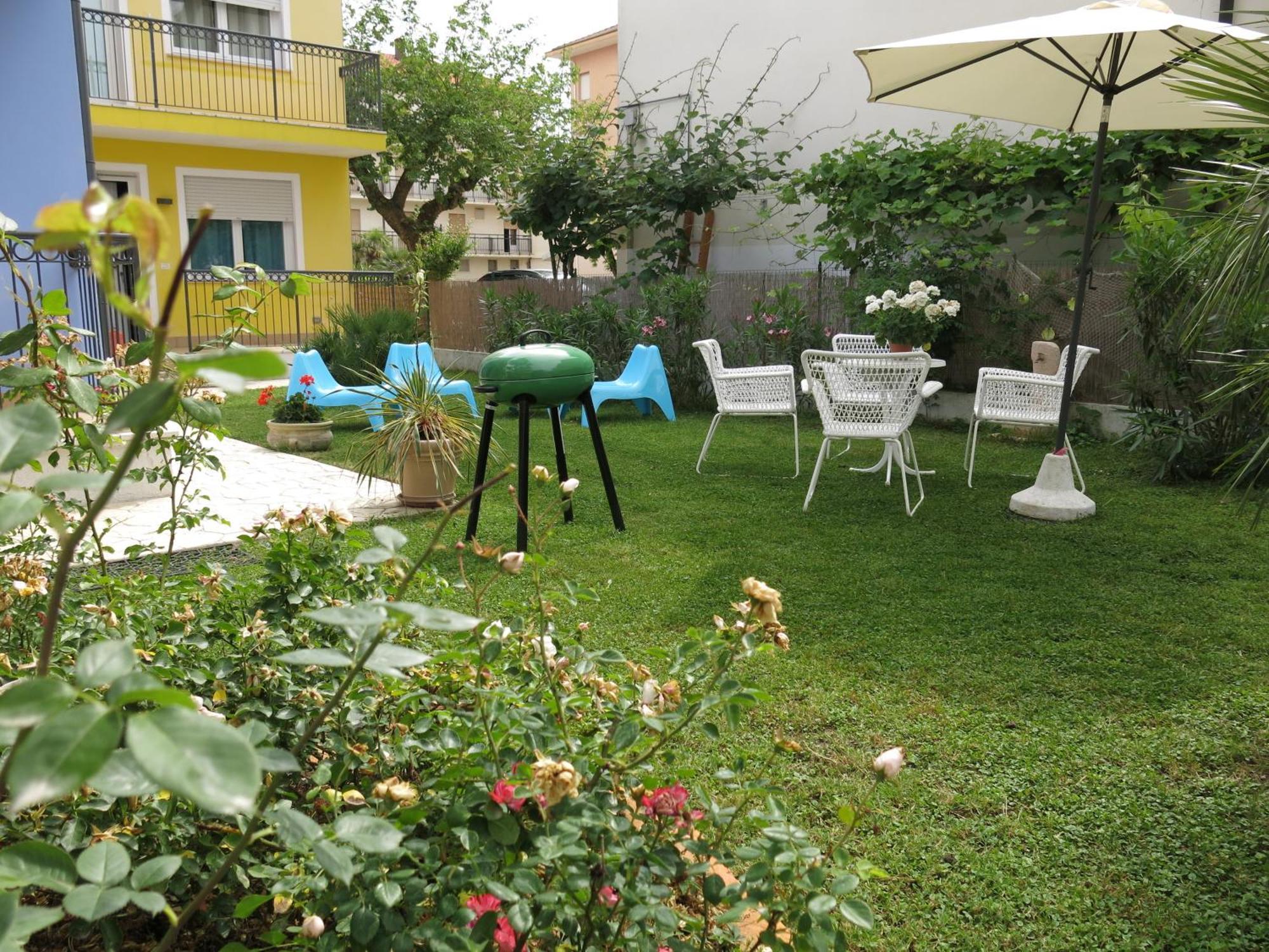 Residence Amarein Каорле Экстерьер фото